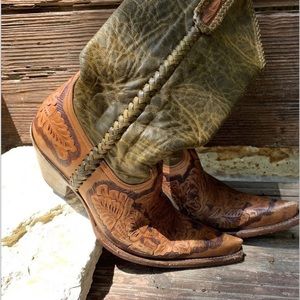 Gorgeous Old Gringo Hand Tooled -Takes 6 Months!! 7.5